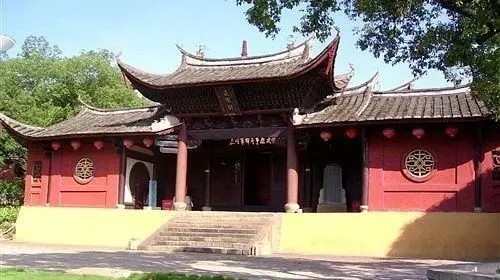 國(guó)保單位正順廟白蟻防治進(jìn)行時(shí)